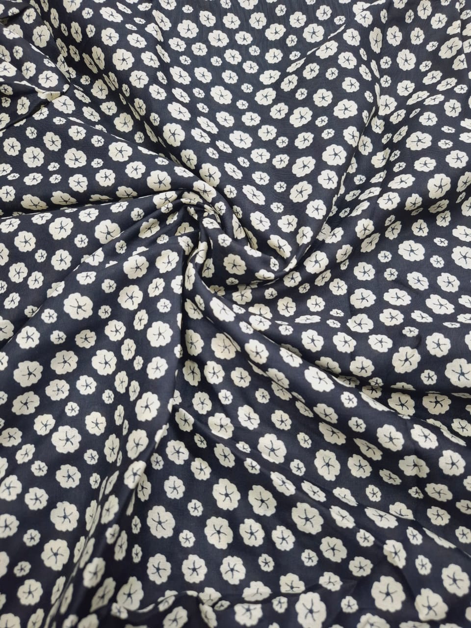 Premium Printed Namaz Khimar – Big Size, Soft Fabric For Comfortable Prayer