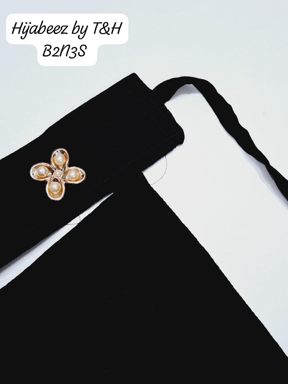 Mix Brooch Saudi Nikab Elegant Modest Wear With Stylish Detailing