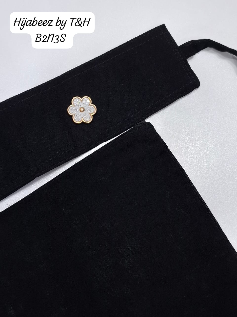 Mix Brooch Saudi Nikab Elegant Modest Wear With Stylish Detailing