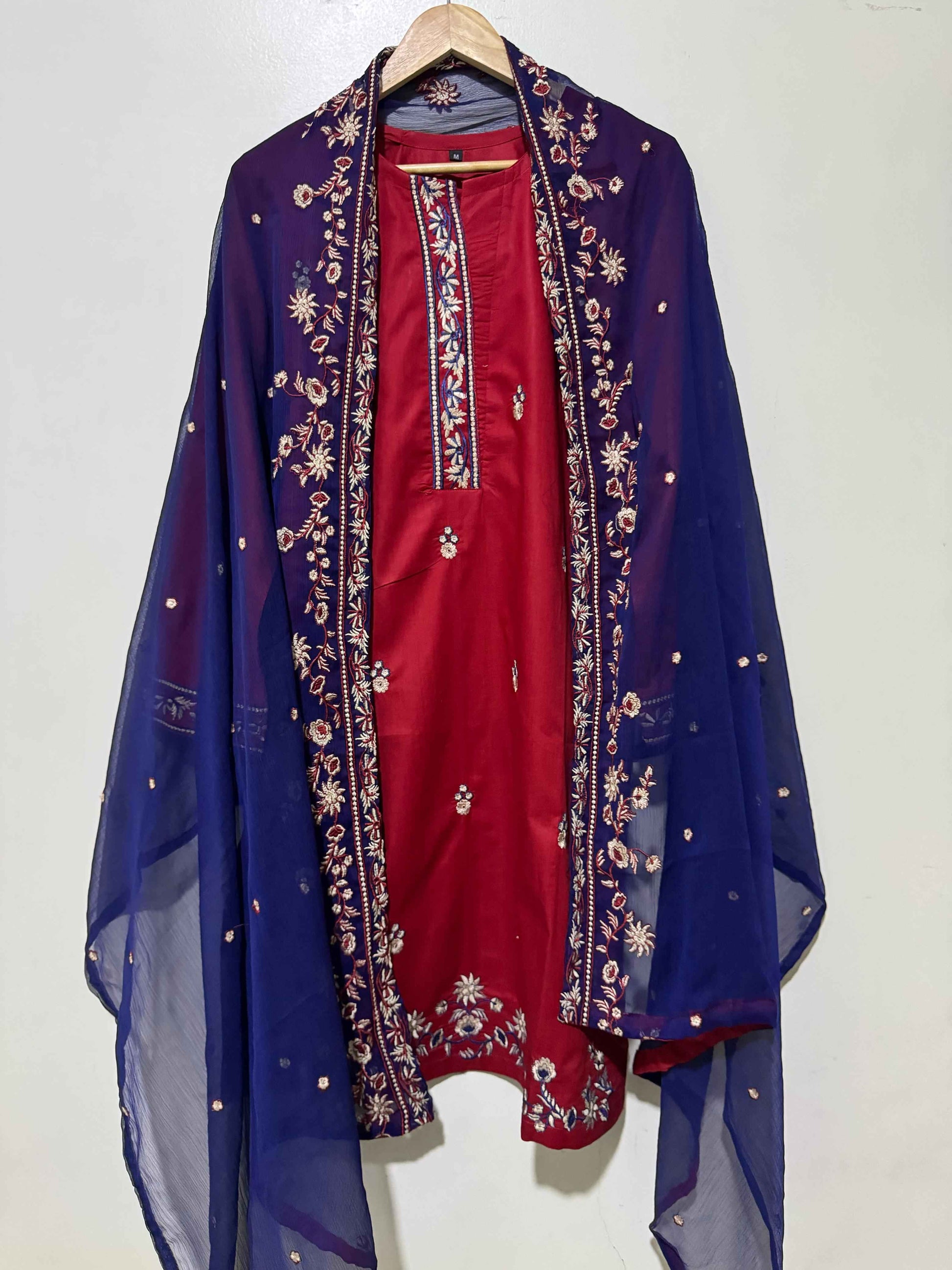 3 Piece Suit Made On Pure Cotton Fabric, Shirt Sleeves Heavy Embroidered, Contrast Chiffon Dupatta 2.5 Heavy Embroidered - DESIGN #HC34 EID COLLECTION