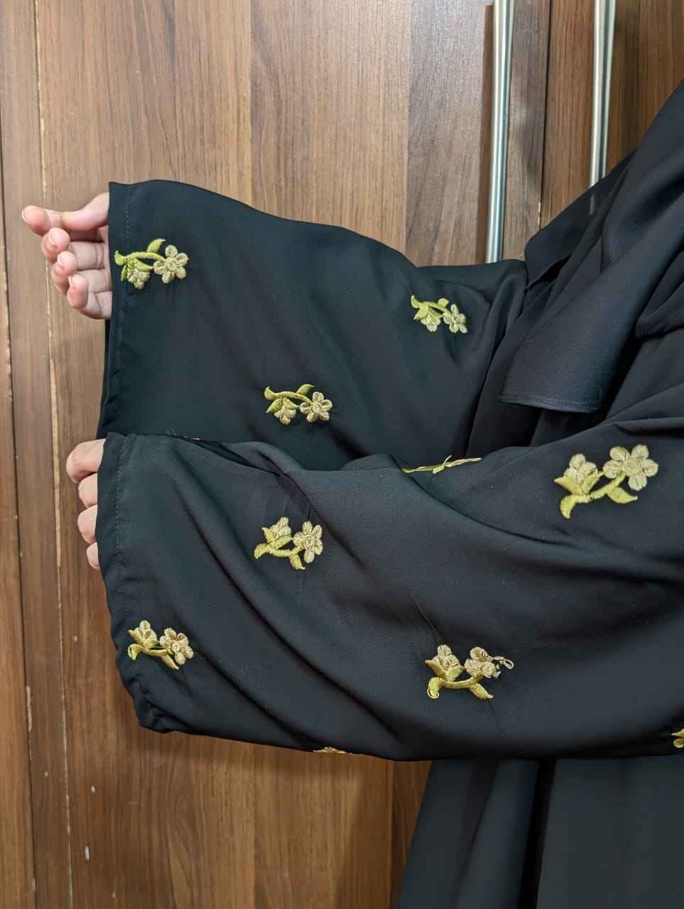 Stylish Embroidered Sleeves Abaya