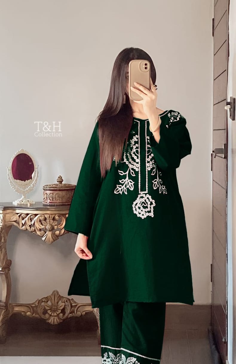 Elegant Article Embroidered 2-Piece Suit For Women